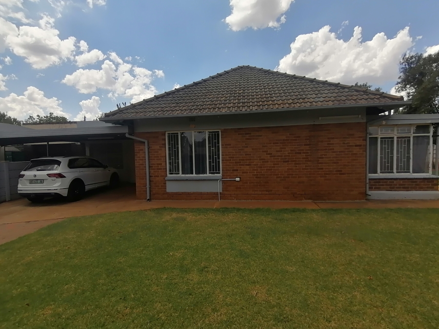 3 Bedroom Property for Sale in Stilfontein Ext 4 North West